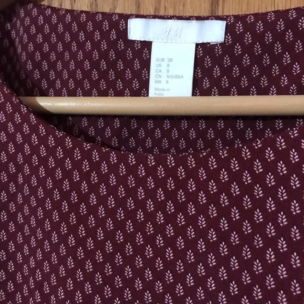 H&M Maroon and Cream Printed Blouse